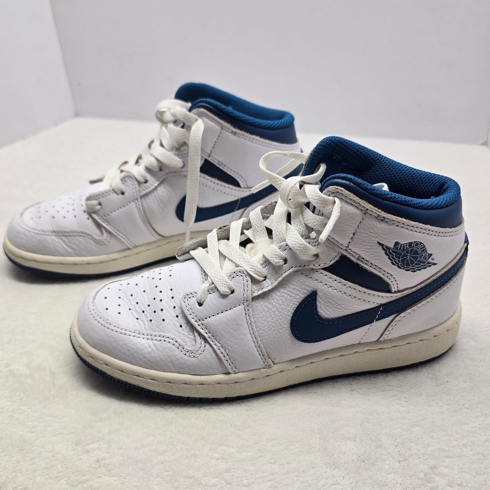 Jordan Air Jordan 1 Mid Midnight Navy White Streetwear Kids Sneaker 4Y